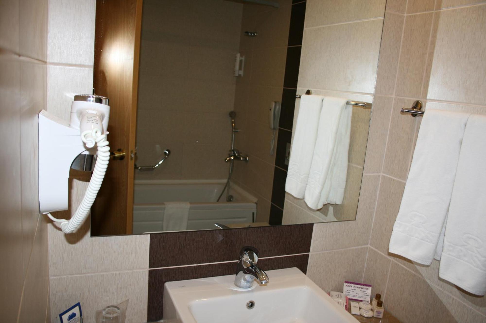 Perissia Hotel&Convention Centre Ürgüp Esterno foto